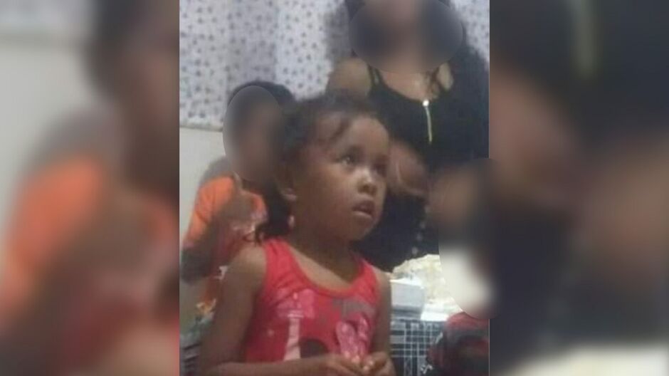 Menina sofreu afundamento de crânio 