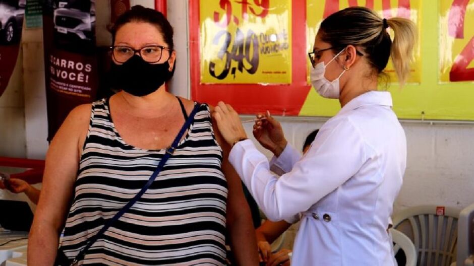 Vacina está disponível no sábado e domingo