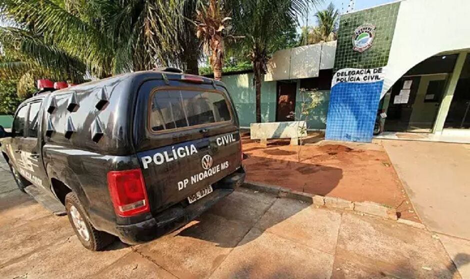 idoso foi preso e levado para uma delegacia da cidade