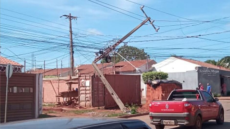 Poste quebrado