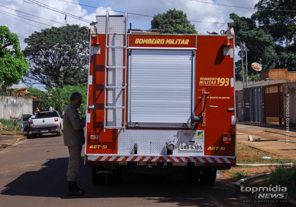 O Corpo de Bombeiros conseguiu conter as chamas 