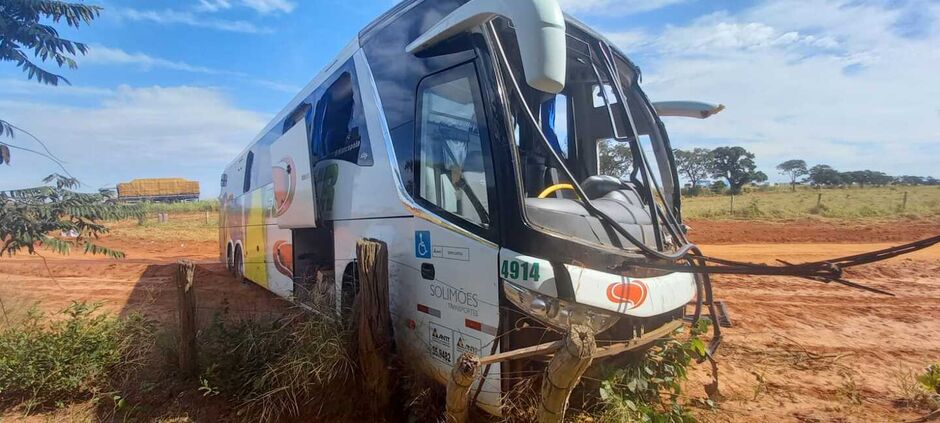Caminhão após o acidente