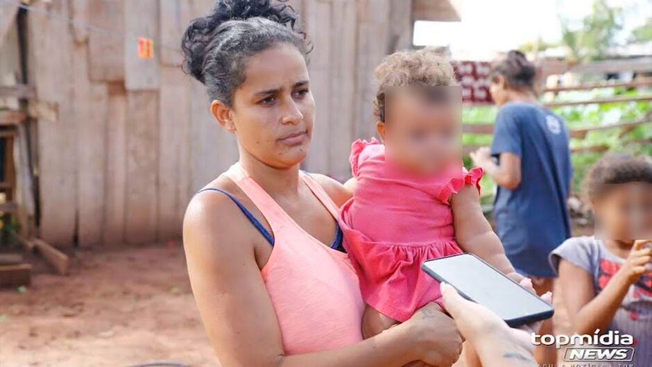 Mãe pede oportunidade de emprego para garantir alimento dos filhos