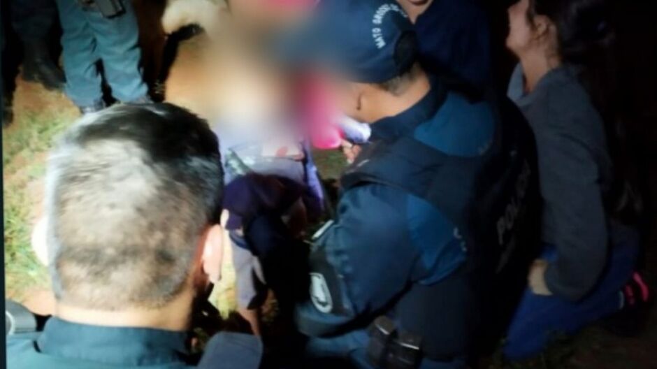Moradores ficaram comovidos ao achar bebê 