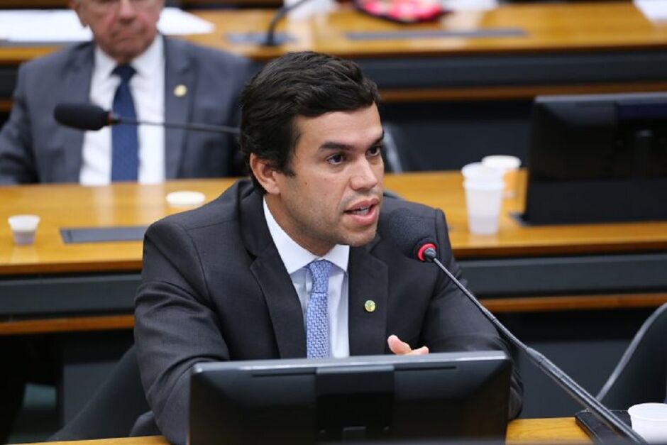 Beto Pereira defende justiça fiscal do governo 