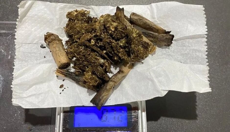 Suspeito estava com cerveja e maconha 