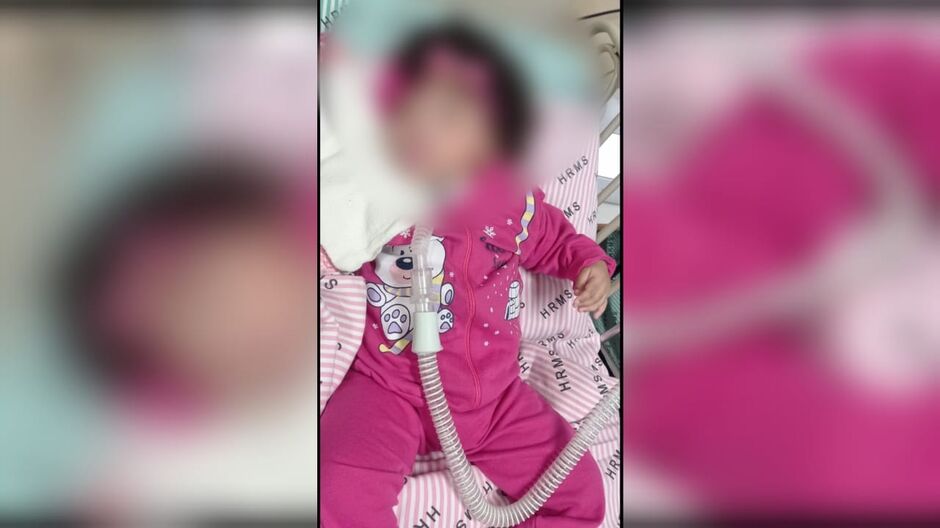 Bebê precisa ir para casa, mas com aparato médico 