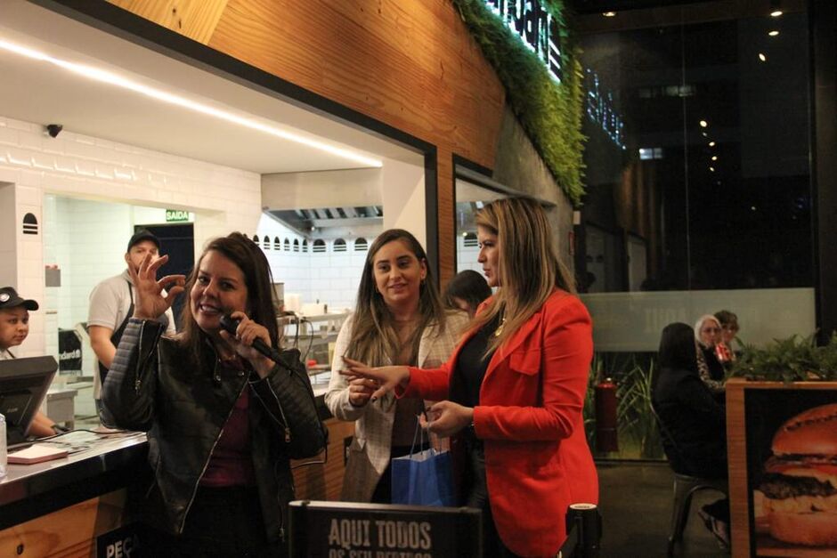 Profissionais foram homenageados em clima alegre e descontraído 