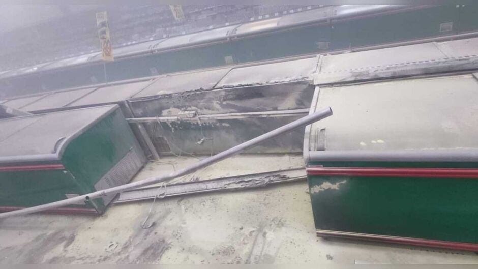 Fogo se alastrou pelos freezers do estabelecimento