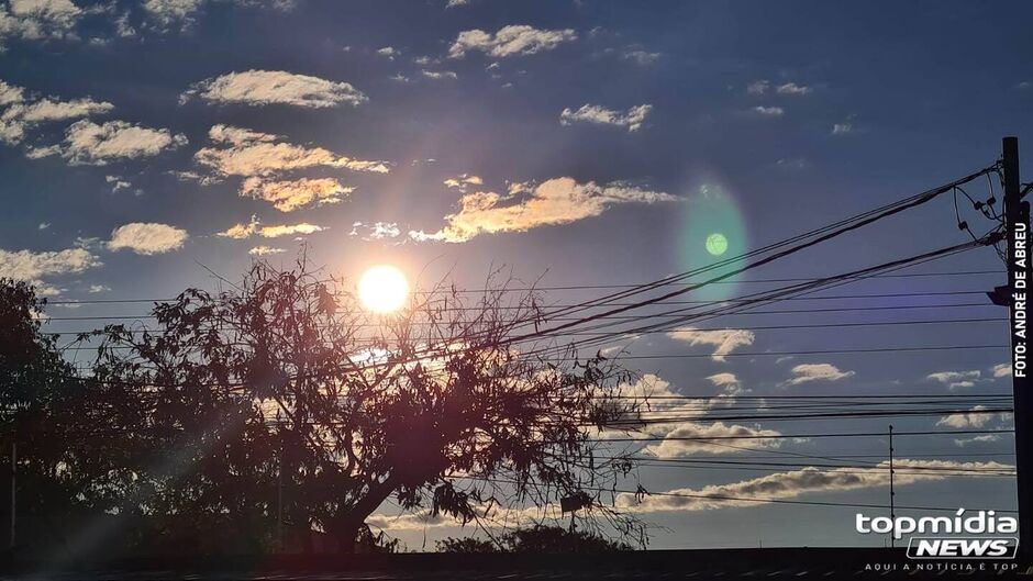 É calor que não acaba mais