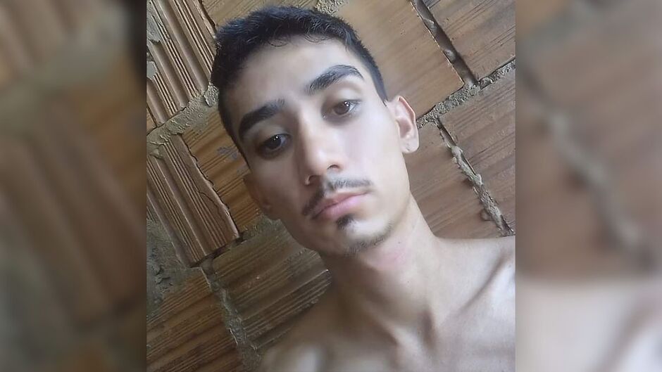 Rapaz sofreu por dois dias antes de operar
