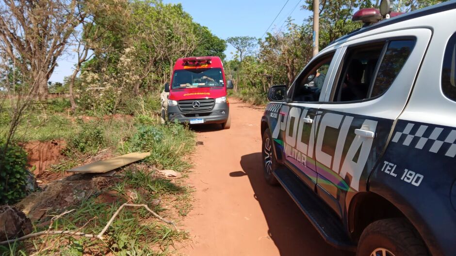 Estrada de chão próximo ao Parque dos Poderes