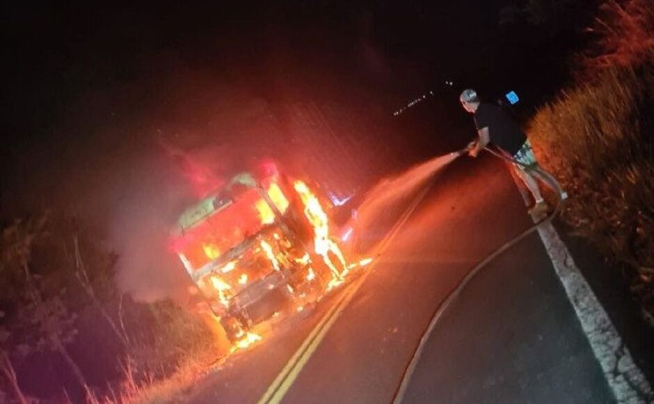 Incêndio começou na cabine 