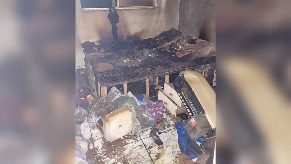 Quarto destruído pelo fogo em Chapadão do Sul