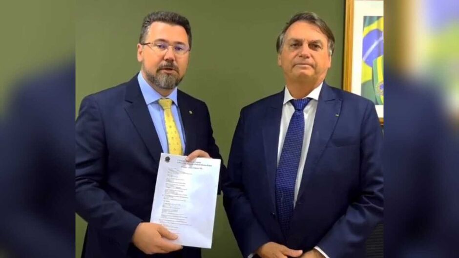 Pollon ao lado do ex-presidente