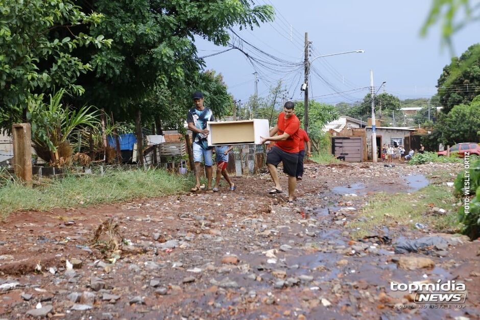 Moradores pedem providências