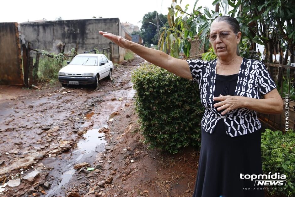 Moradores pedem providências