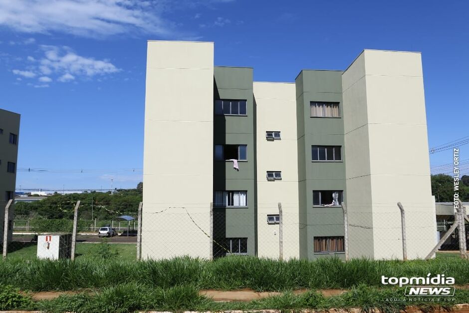 Bebê caiu da janela de um dos condomínios, no Aero Rancho