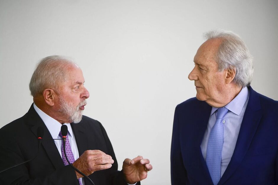 Lula indicou ex-ministro do STF para o MJ 