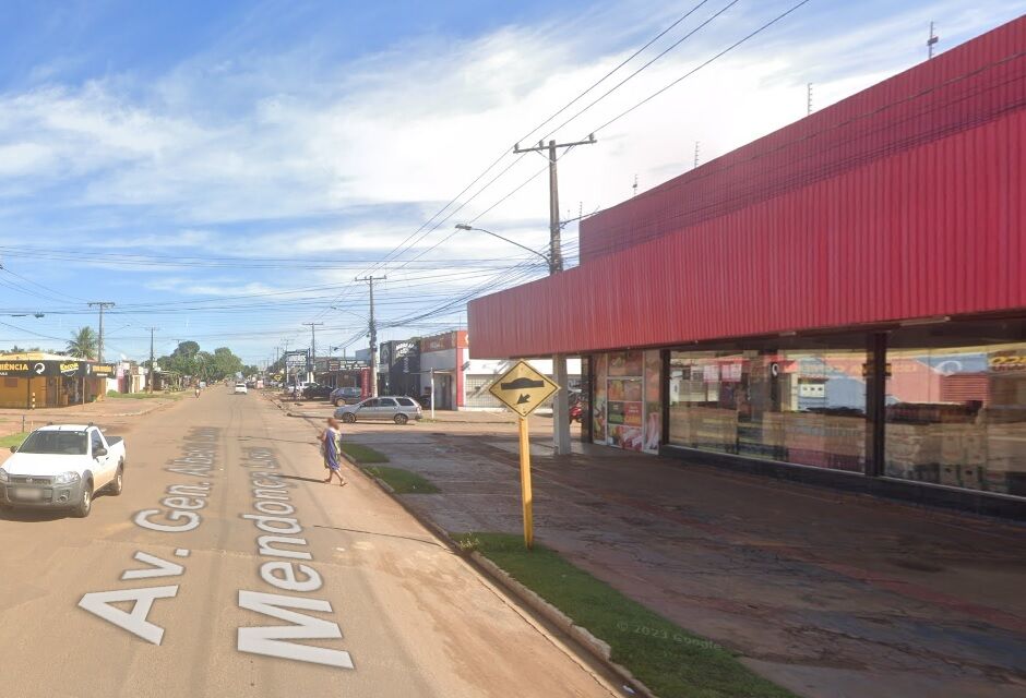Crime ocorreu em frente a um supermercado da região