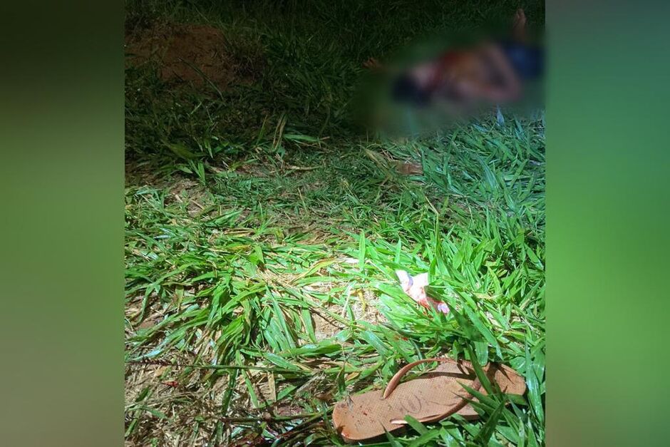 Jovem foi encontrado morto em matagal