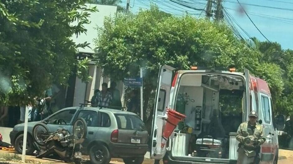 Acidente foi registrado em cruzamento do Vila Haro na manhã desta terça-feira (27)
