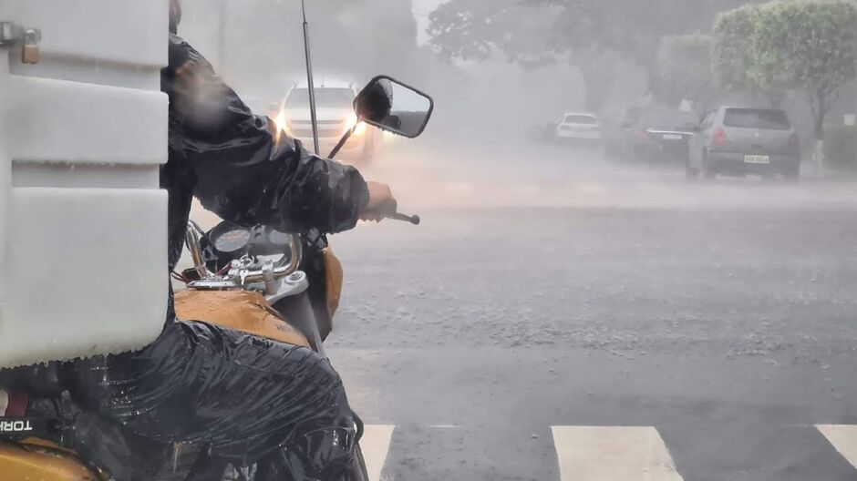 Chuva traz frente fria para o MS a partir de sábado