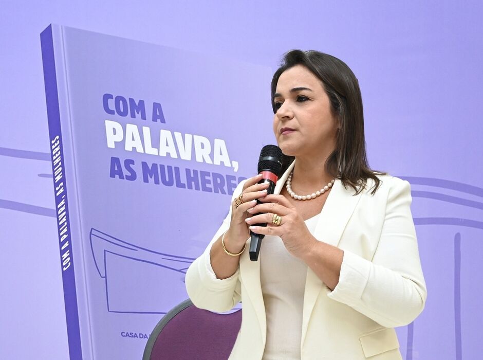 Prefeita elogiou a&ccedil;&otilde;es em prol da mulher na Capital 