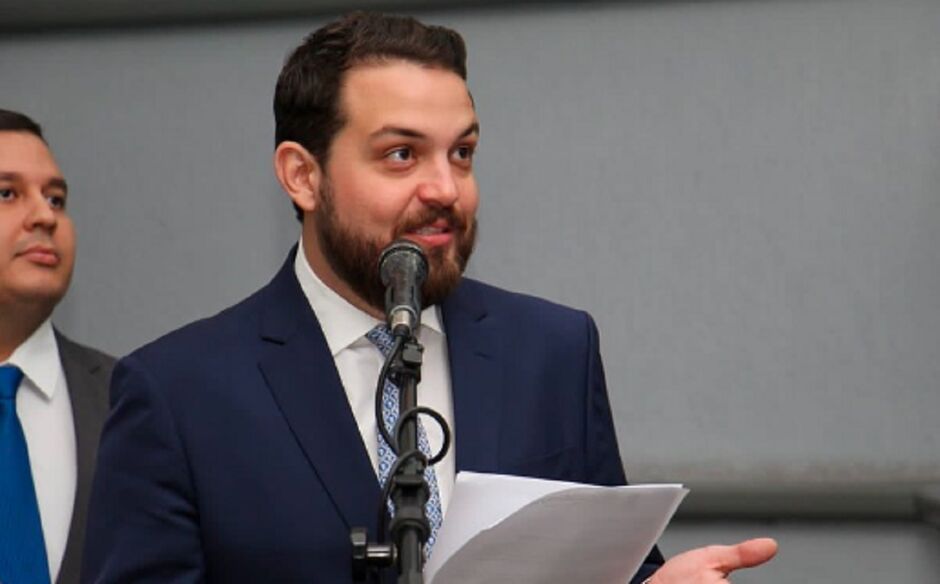 Ganância de servidores foi alvo de reclamação