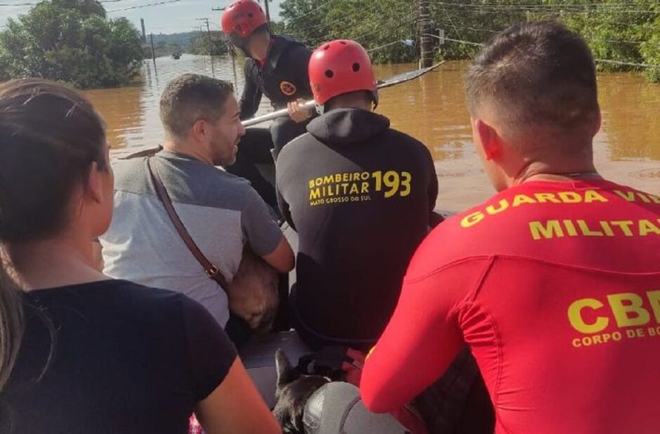 Militares atuam em duas cidades do RS 