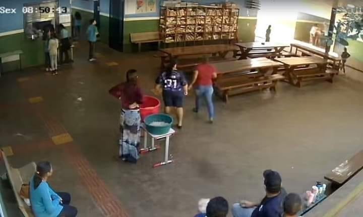 Menino de 11 anos faz manobra e salva colega engasgado em escola de Dois Irmãos do Buriti (vídeo)