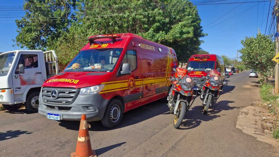 Acidente entre carro e moto deixa mulher em estado grave no Nossa Senhora das Graças 