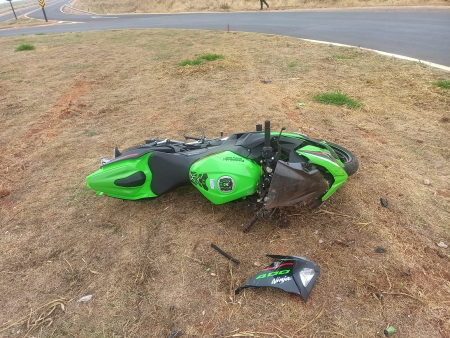 Motociclista de Camapuã fica em estado grave em acidente na MS-316 em Paraíso das Águas