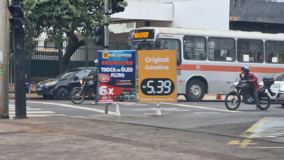 Gasolina ainda está em 5,49 em alguns postos 