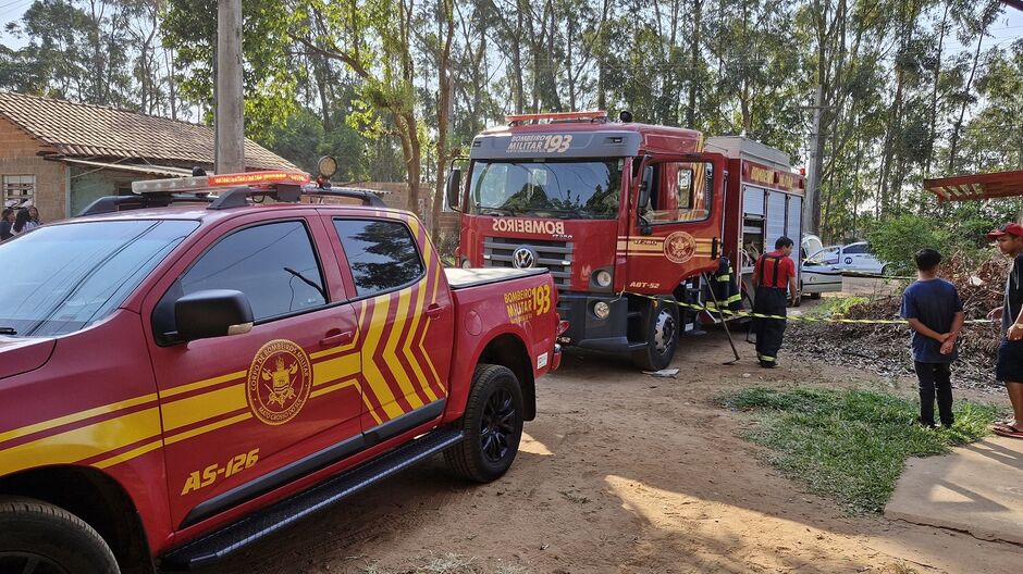 Vizinhos citam uso de drogas e álcool em casa queimada 