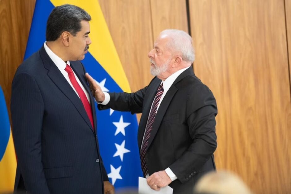 Nicolas Maduro com o presidente Lula