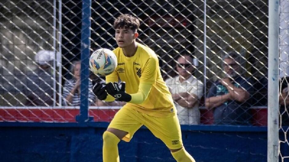 Bruninho é filho de Eliza Samudio e do ex-goleiro Bruno