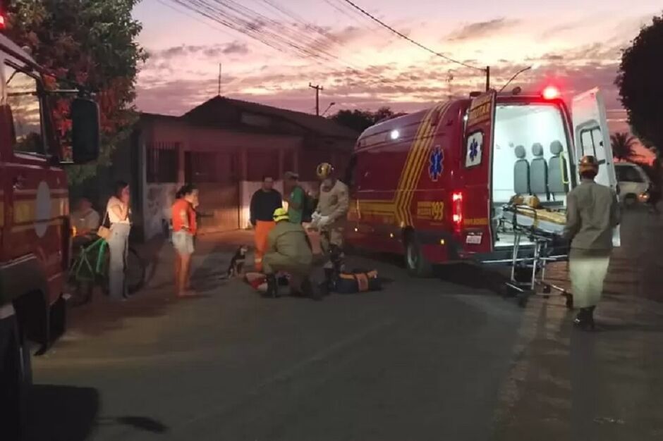 Vítima socorrida pela equipe de resgate do Corpo de Bombeiros