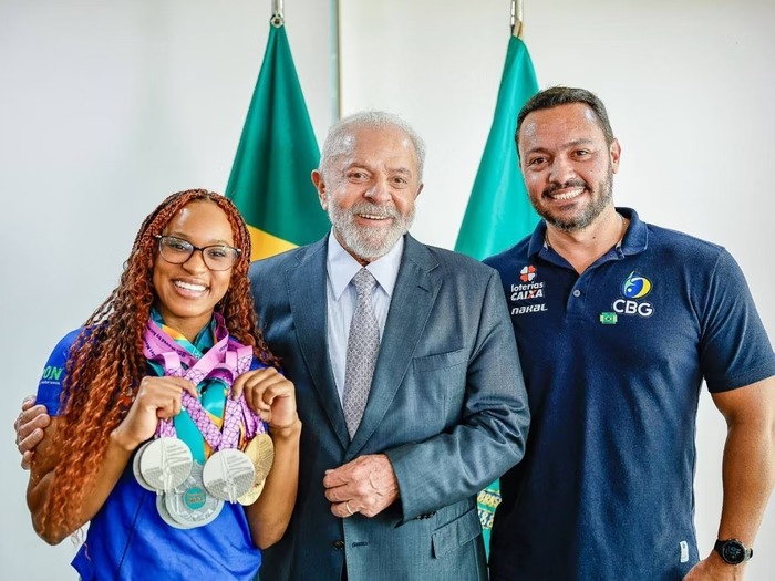 Lula e a medalhista Rebeca Andrade