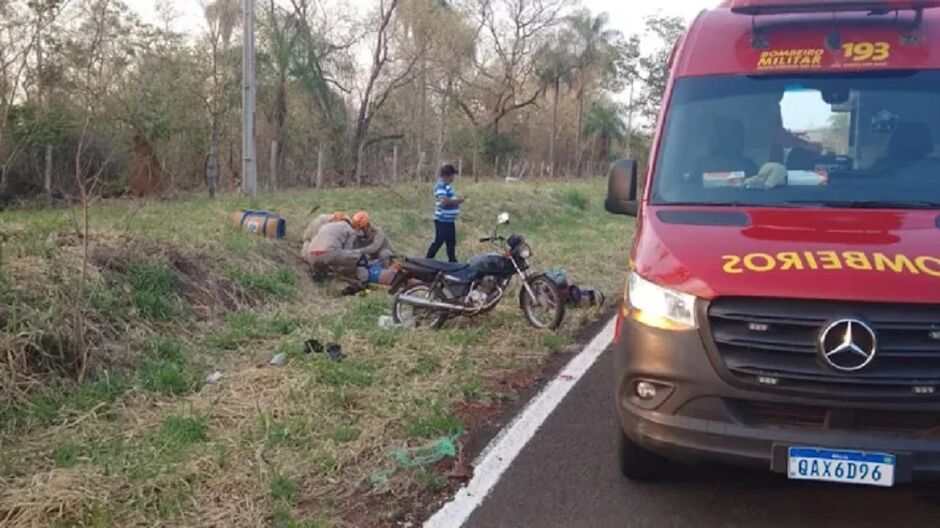Adolescentes ficara feridas após queda