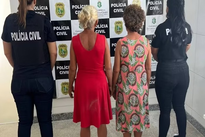 As duas irmãs foram autuadas pelo crime de duplo homicídio e levadas para o sistema prisional, conforme a Polícia Civil.