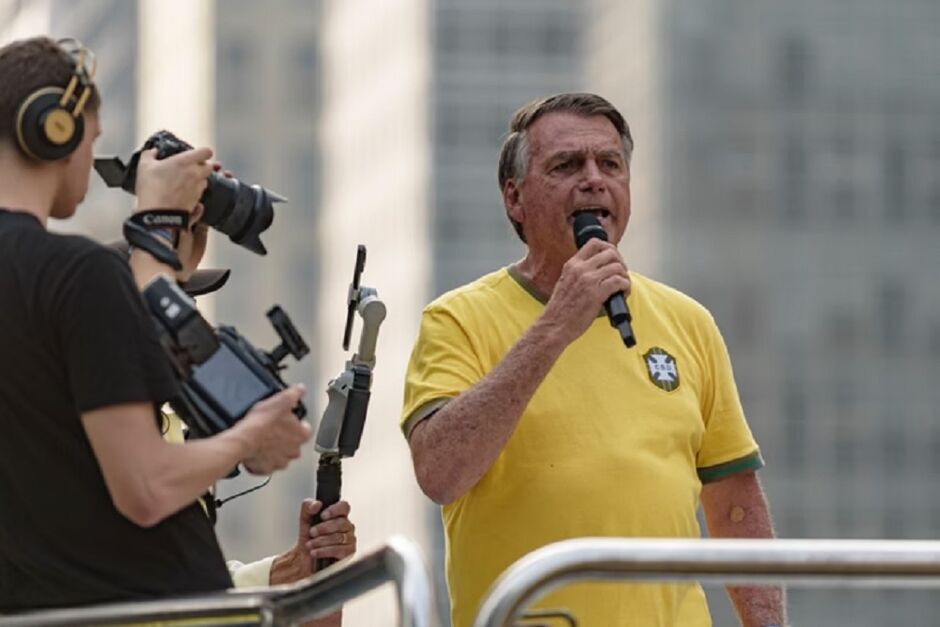 Ex-presidente Jair Bolsonaro durante discurso na Av. Paulista