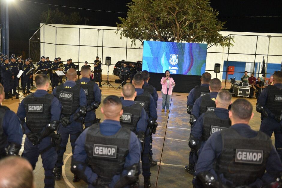 Os agentes passaram por 350 horas de treinamento intensivo