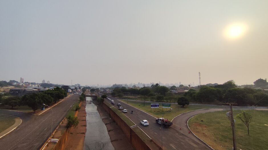 Olha a fumaça no céu campo-grandense