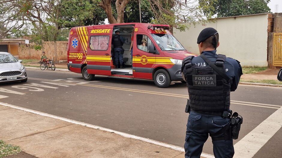 Homem foi socorrido pelo Corpo de Bombeiros