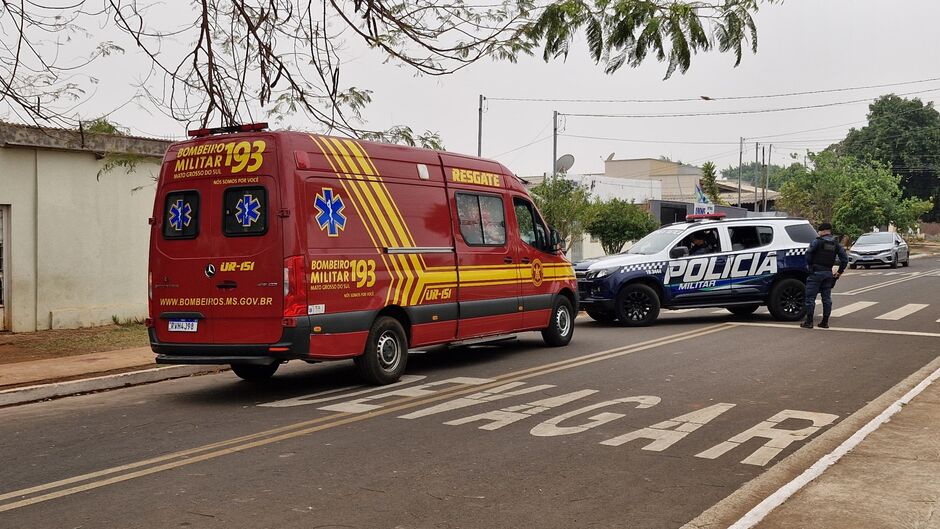 Homem foi socorrido pelo Corpo de Bombeiros