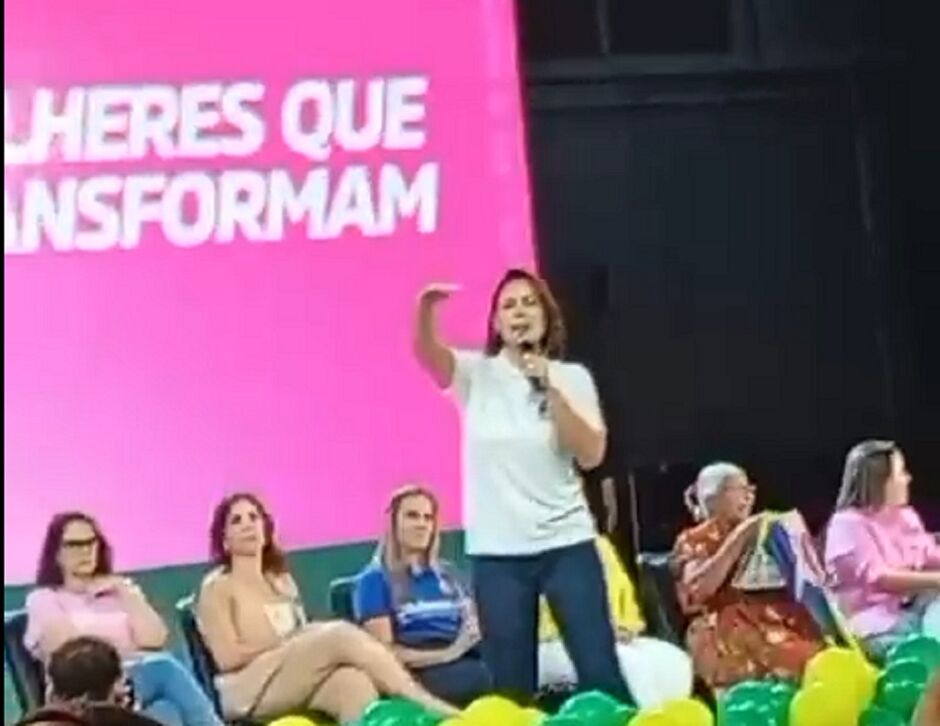 Michelle prometeu receber manifestantes 