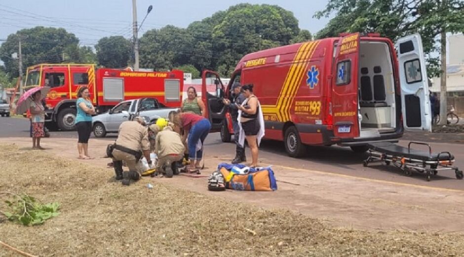 Vítima foi socorrida por equipes do Corpo de Bombeiros 