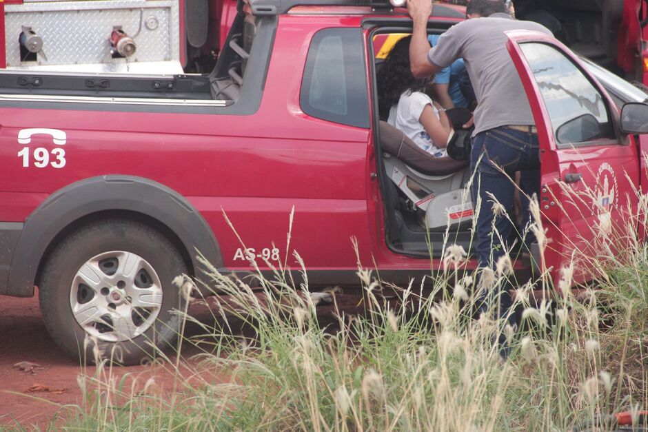 Vítimas foram socorridas pelos Bombeiros e Samu