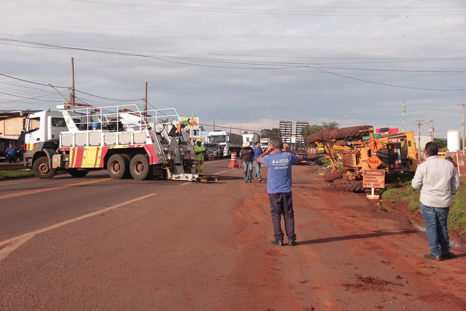 Acidente interditou pista da BR-163 no Itamaracá